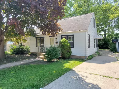 4425 N 40th, Milwaukee, WI 53209