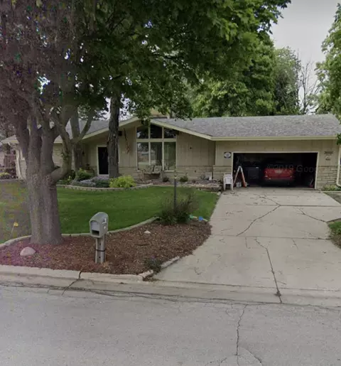 444 E Groveland, Oak Creek, WI 53154