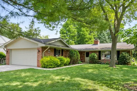 7026 N Longview, Glendale, WI 53209
