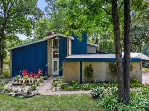 21325 Cologne, Waukesha, WI 53186