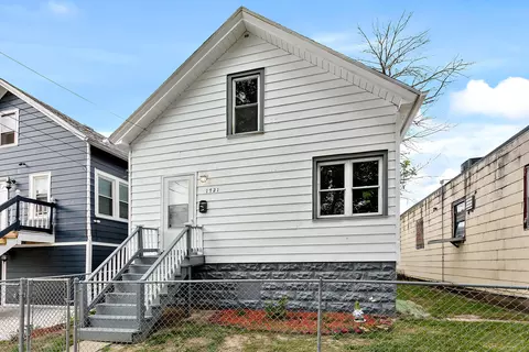1721 S 19th, Milwaukee, WI 53204