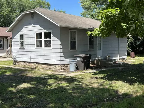 7555 Shorewood, Salem, WI 53168