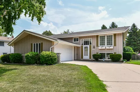 7554 S Pne, Oak Creek, WI 53154