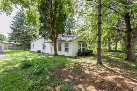 27215 115th, Trevor, WI 53179