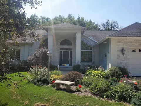 n7551 Newville Road, Waterloo, WI 53594