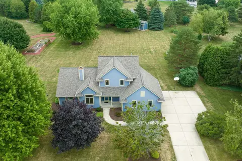 w279n5392 Hanover Hl, Lisbon, WI 53089