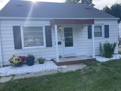 5813 N 78th, Milwaukee, WI 53218