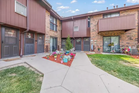 9033 N Park Plz, Brown Deer, WI 53223