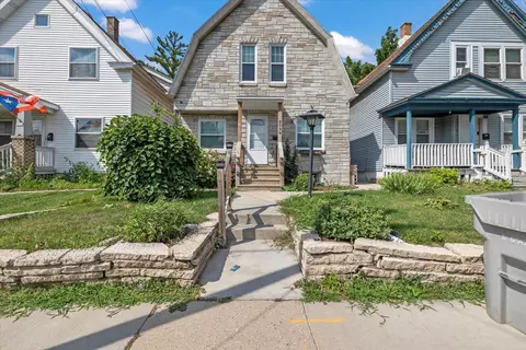 2036 W Becher, Milwaukee, WI 53215