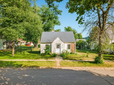 558 Pine, Hillsboro, WI 54634