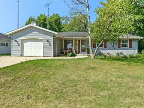 3814 Wildwood, Manitowoc, WI 54220