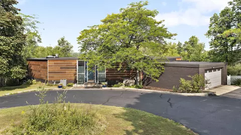 6171 Pleasant Hl, Trenton, WI 53095
