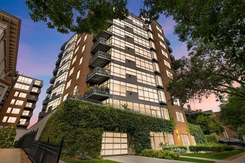 1111 N Marshall #402, Milwaukee, WI 53202