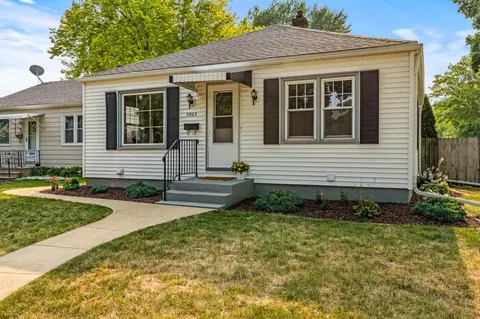 3905 S Taylor, Milwaukee, WI 53207