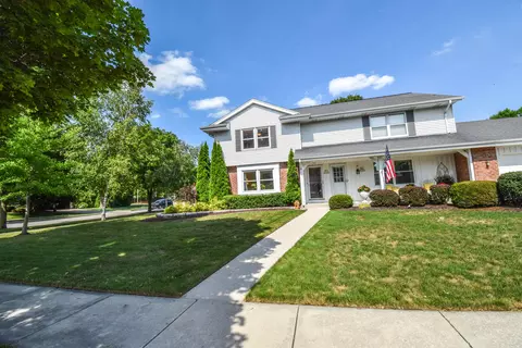w72n1072 Hampton, Cedarburg, WI 53012