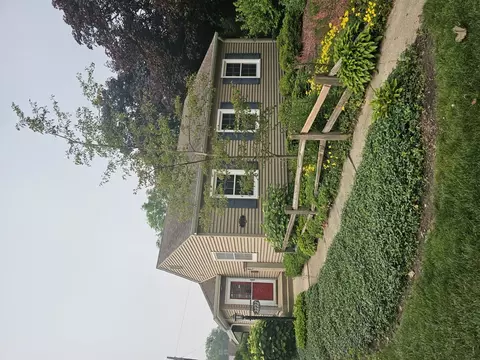 2727 71st, Kenosha, WI 53143