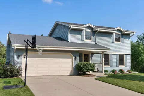 4400 S Longview, New Berlin, WI 53151