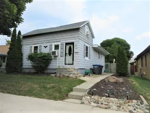2423 S 9th, Sheboygan, WI 53081