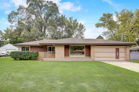 4537 W Fountain, Brown Deer, WI 53223