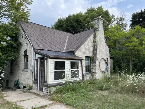 4654 S Lk, Colgate, WI 53017