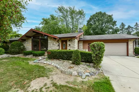 2111 W Cedar, Oak Creek, WI 53154