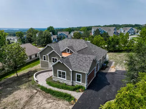 1400 Prestwick #20-55, Geneva, WI 53147