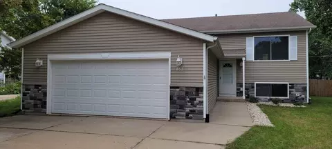 852 92nd, Pleasant Prairie, WI 53158