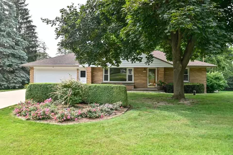 12001 W Scherrei, Franklin, WI 53132