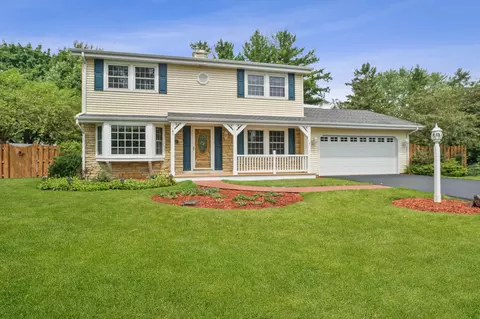 782 Kingston, Hartland, WI 53029