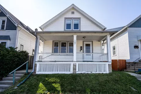 707 E Potter, Milwaukee, WI 53207