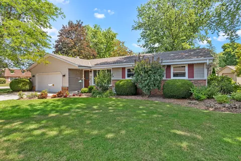 906 Berdon, Hartford, WI 53027