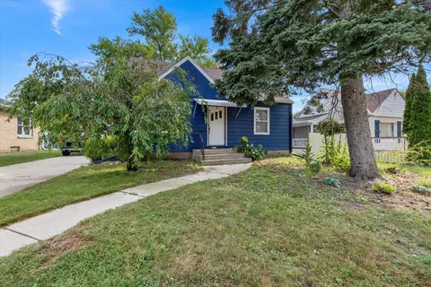3371 E Bottsford, Cudahy, WI 53110