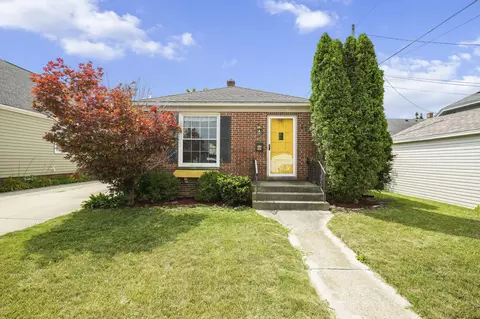 1115 Isabelle, Racine, WI 53402