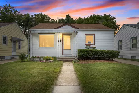 724 E Holt, Milwaukee, WI 53207