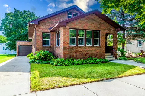 1913 16th, La Crosse, WI 54601