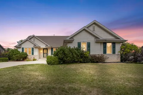 916 W Monroe, Hartford, WI 53027