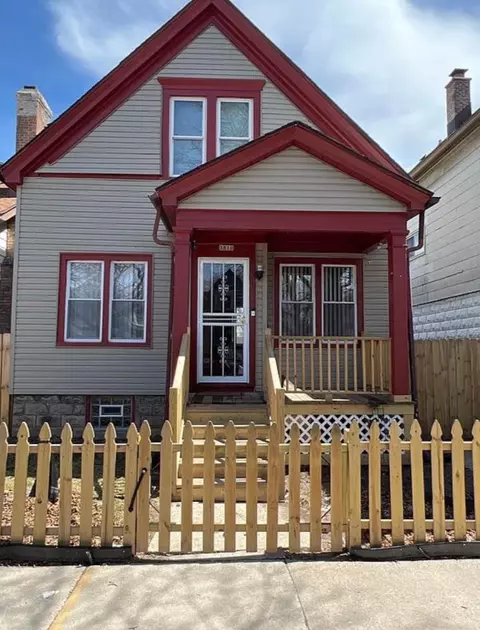 3810 N Vel R Phillips, Milwaukee, WI 53212