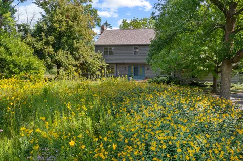 10292 N Range Line, Mequon, WI 53092