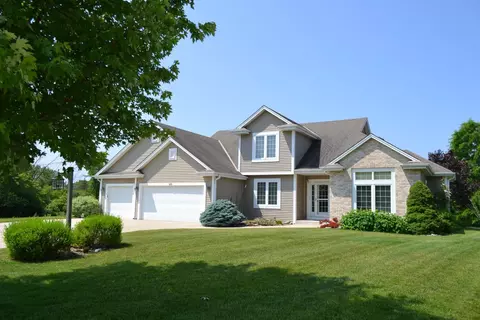 3411 W Yorkshire, Franklin, WI 53132