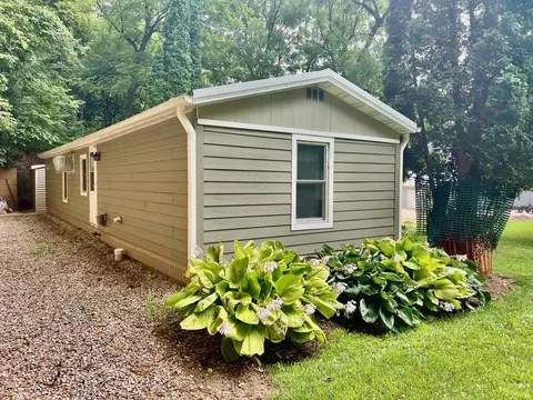 2632 Northern Pike, Lansing, IA 52151
