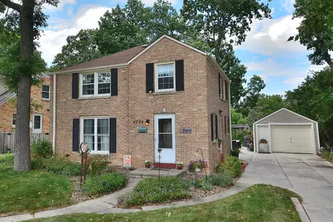 4724 W Cleveland, Milwaukee, WI 53219