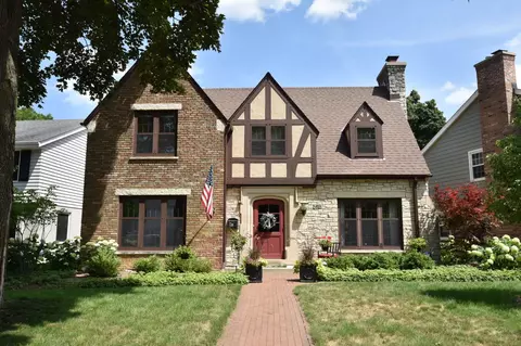 5318 N Santa Monica, Whitefish Bay, WI 53217