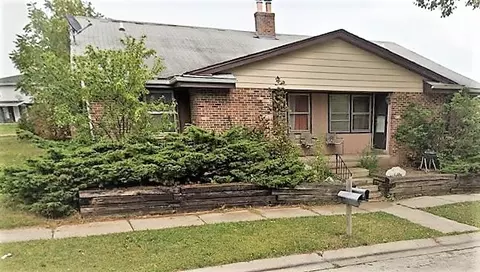 9118 N Joyce #9120, Milwaukee, WI 53224