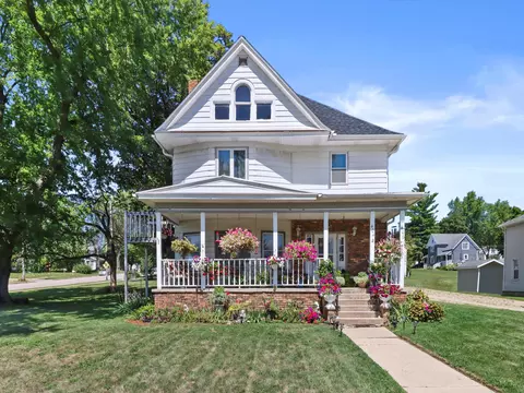 404 E Holum, Deforest, WI 53532