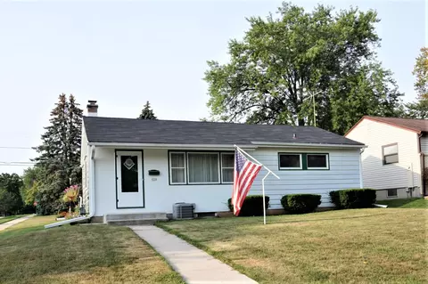 131 E Monroe, Port Washington, WI 53074