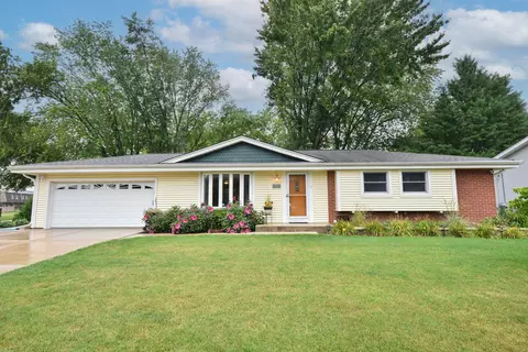1791 1st, Grafton, WI 53024