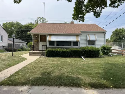 w63n407 Hillcrest, Cedarburg, WI 53012
