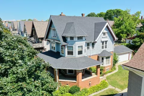 2834 N Murray, Milwaukee, WI 53211