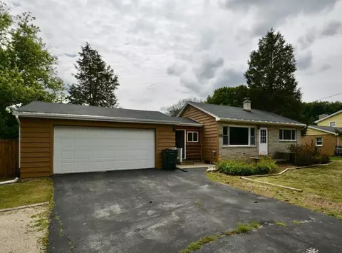 11401 W Layton, Greenfield, WI 53228
