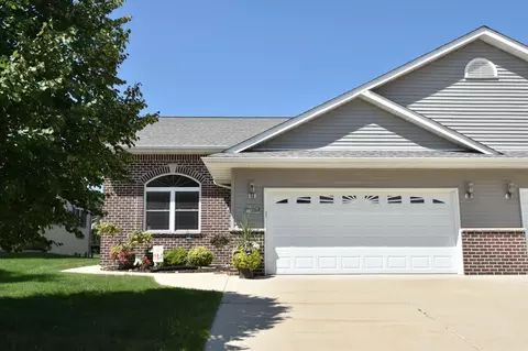 755 Prospect #9, Kewaskum, WI 53040